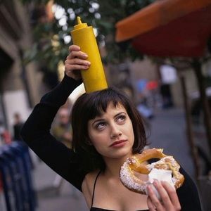 Meet your Posher, Caitlin